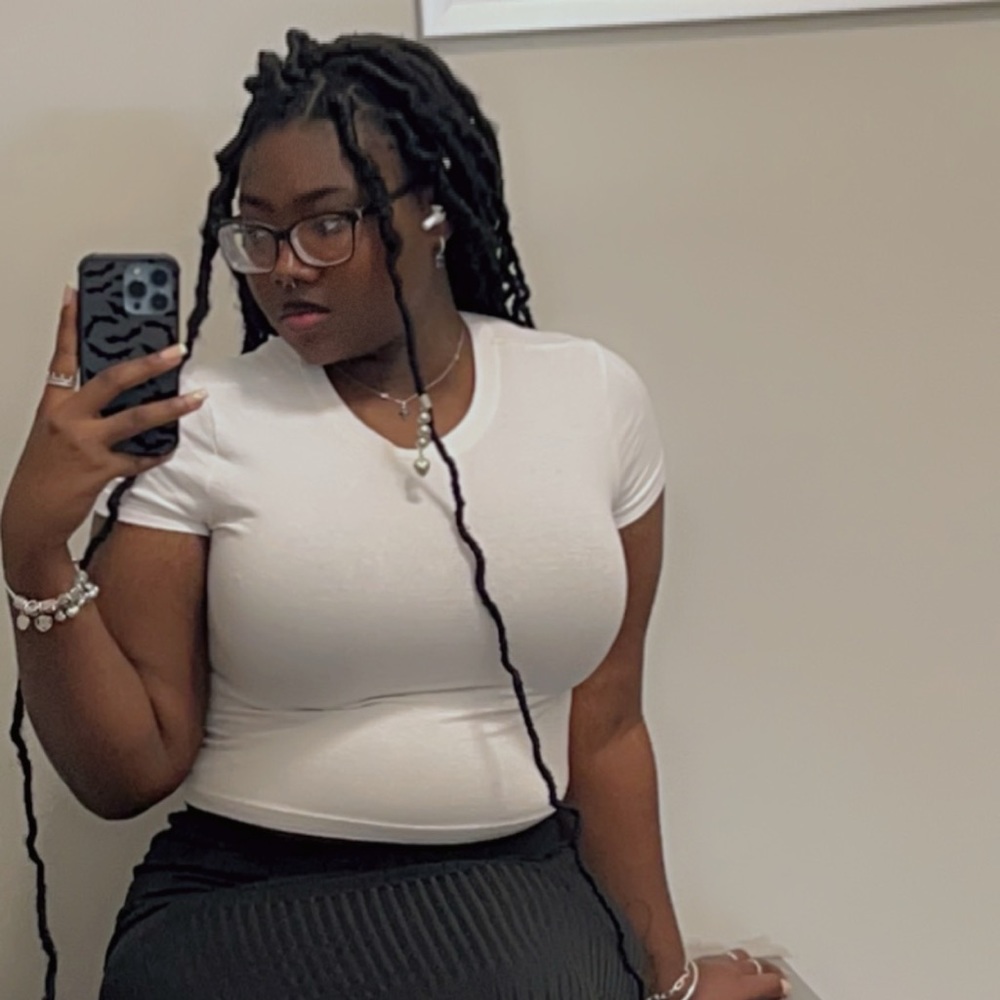 Meet your Posher, Juvii